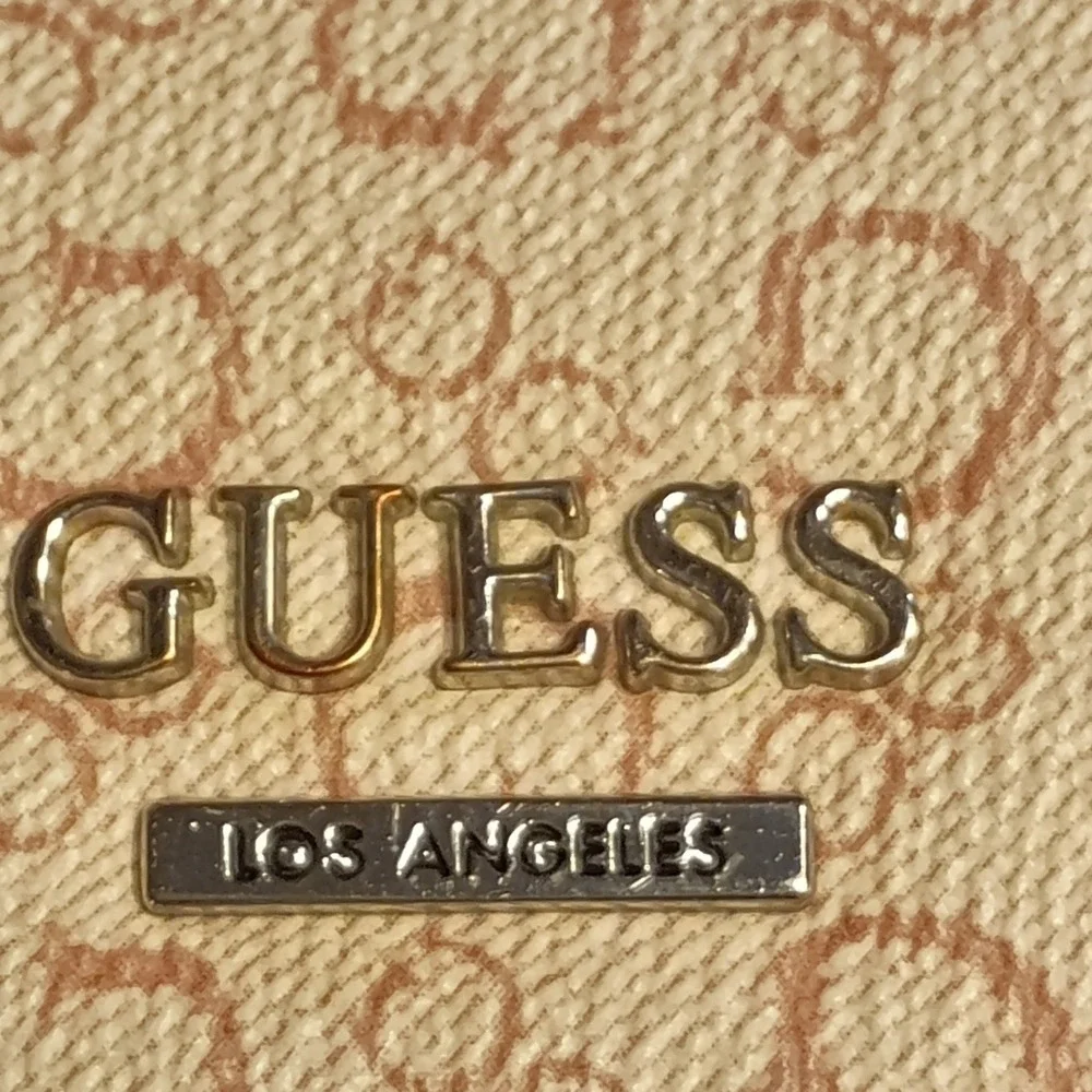 Guess Logo Print Satchel Handbag Beige Tan Convertible Strap‎ Top Handle Bag